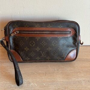 Authentic Louis Vuitton monogram wristlet
